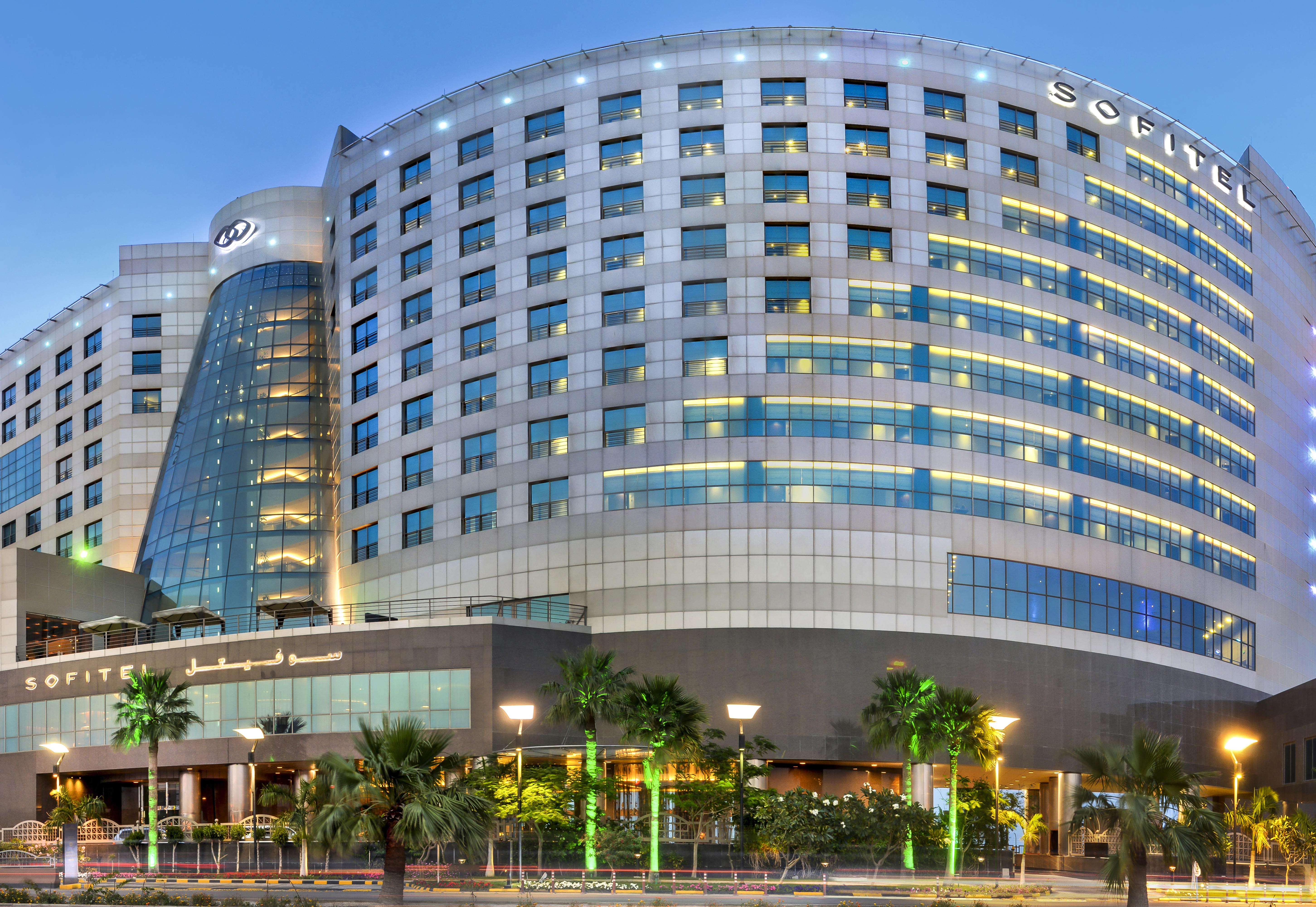 소피텔 알 코바 더 코르니쉬 알크호바르 외부 사진 Sofitel Riyadh